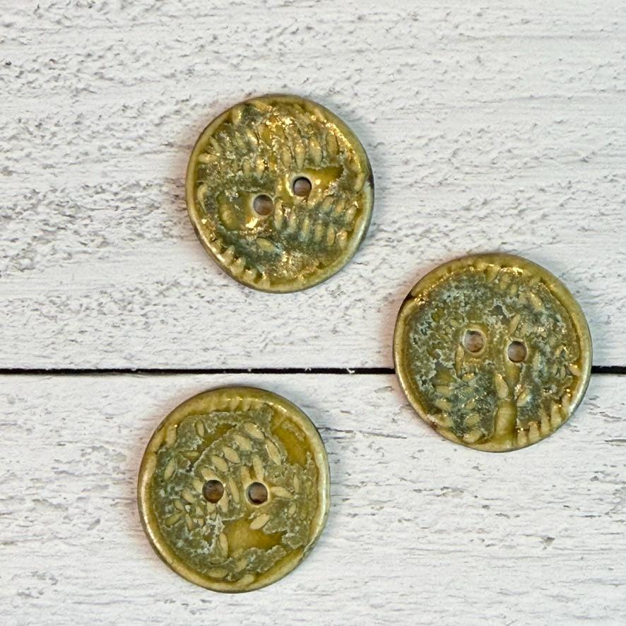 Small Spring Ferns with Green and Gold 2 Hole Round Buttons
