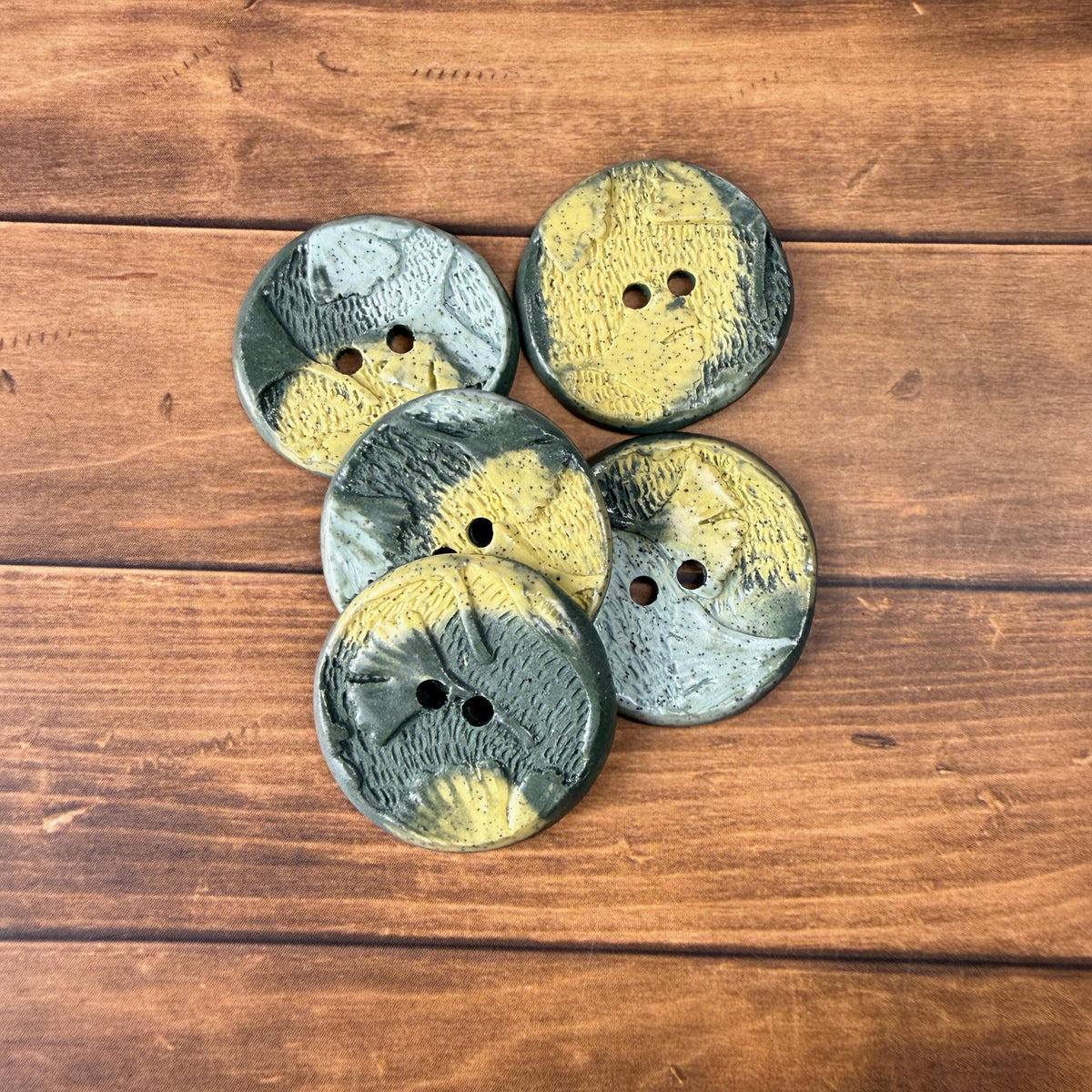 Large Tri-Color Ginkgo Leaf