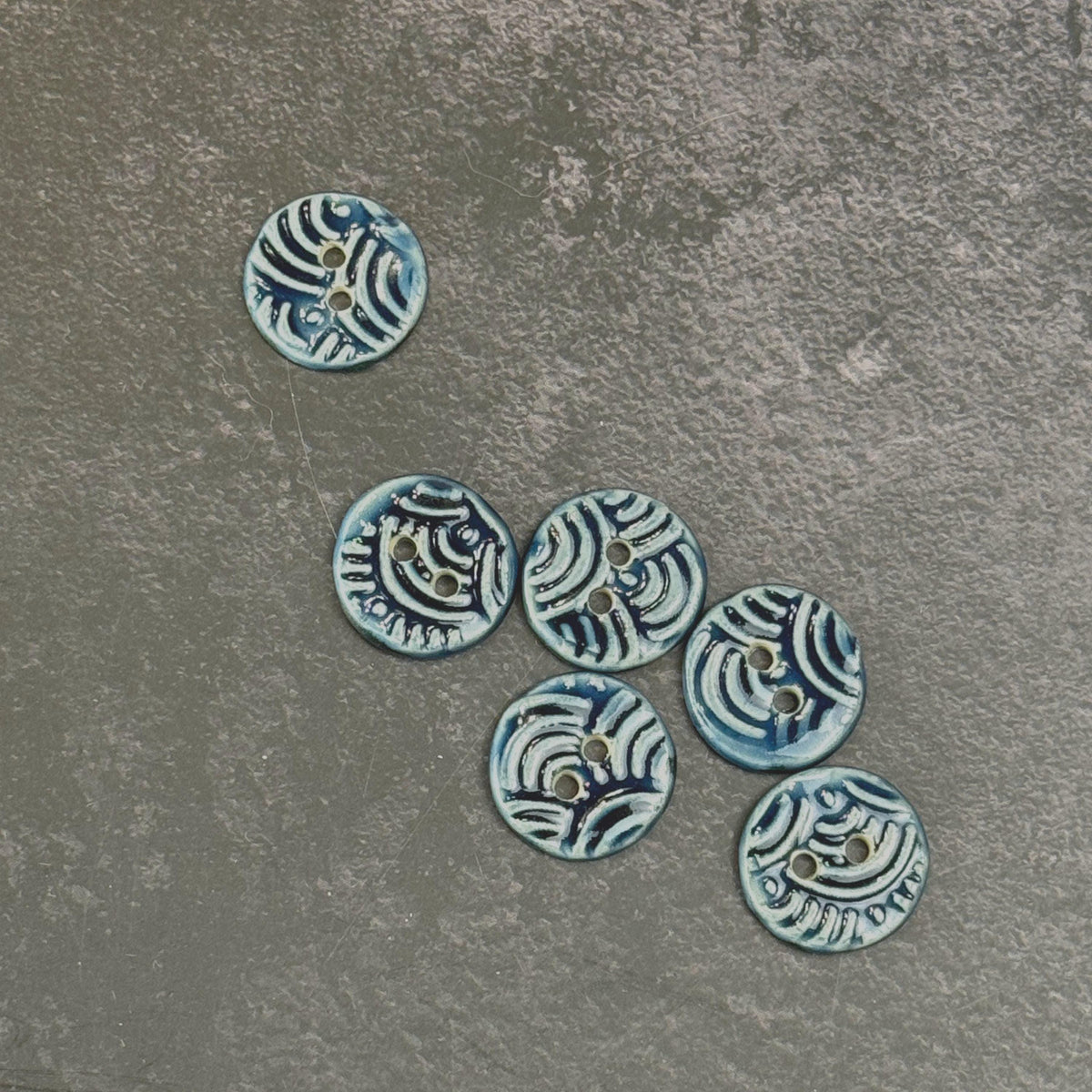 Set of 6 Small Wave Texture Blue Round Buttons