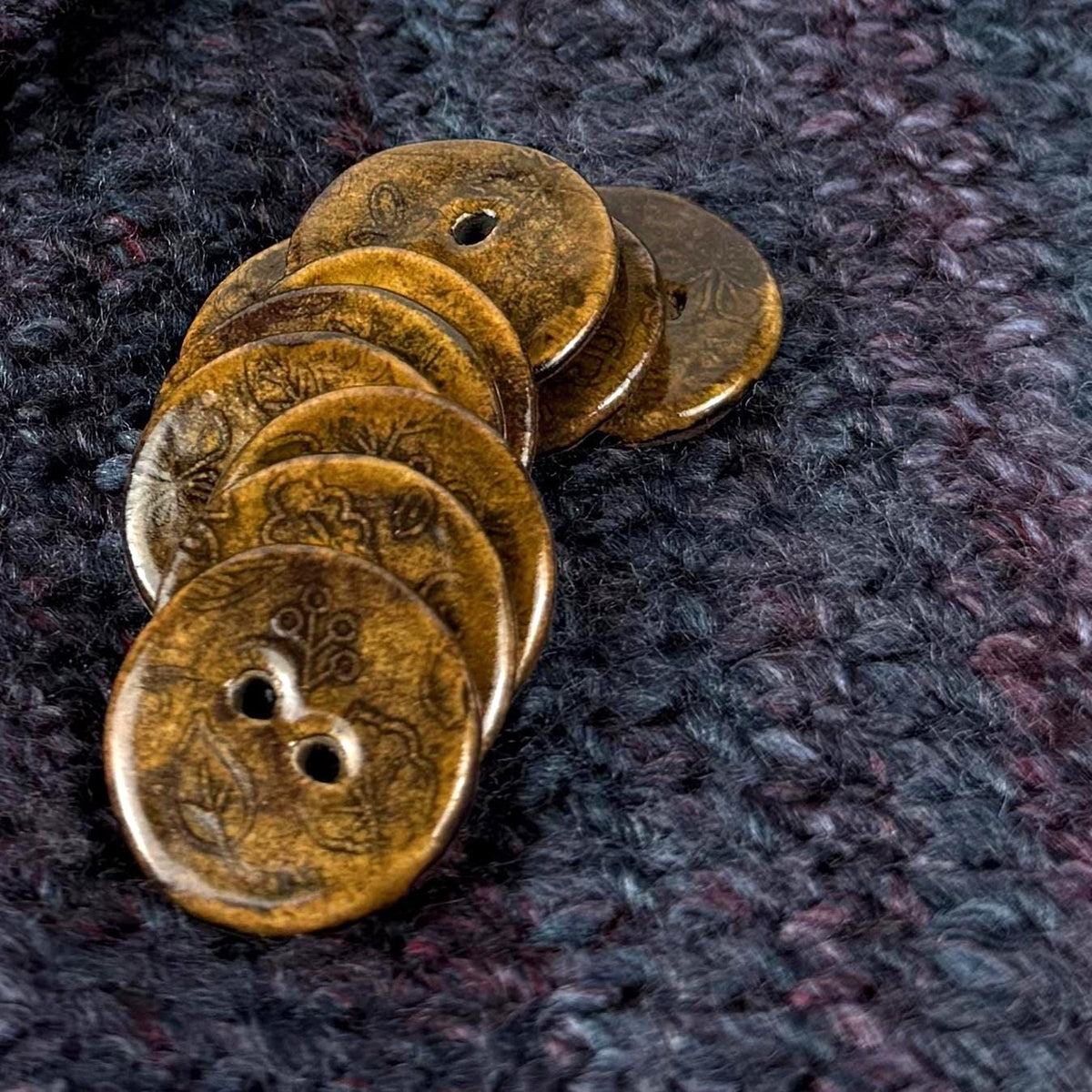 Fall Patterned Iron Celadon Ceramic Buttons