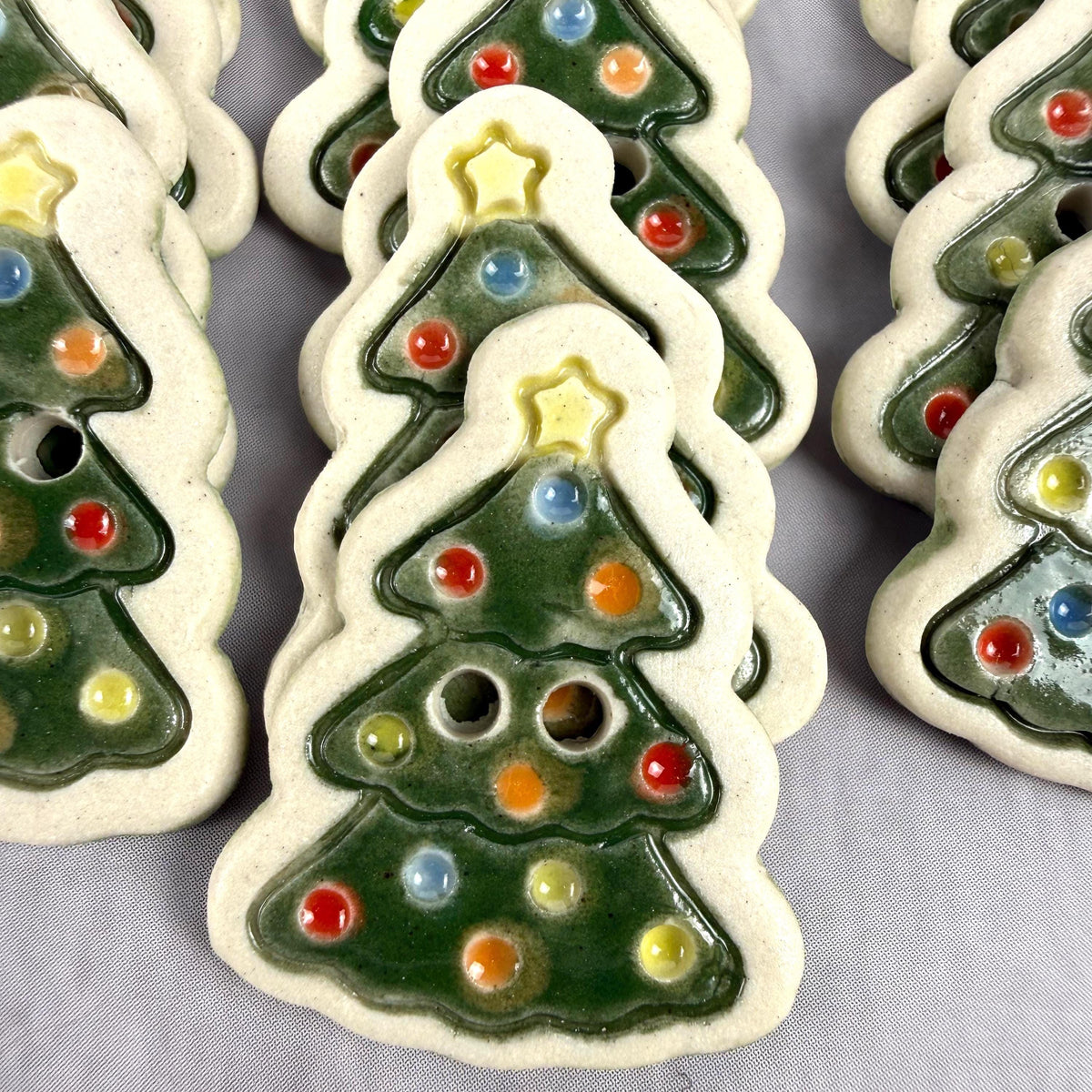 Set of 5 Christmas Tree with Decorations Ceramic Buttons