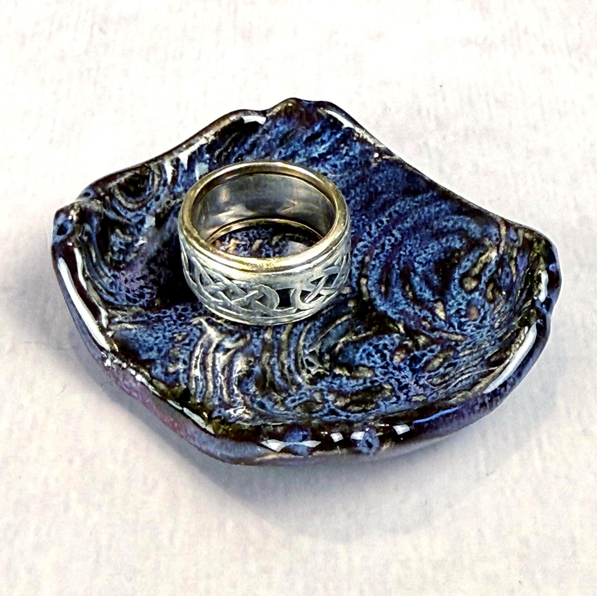 Dark Blue and Purple Wave Patterned Chopstick Rest/Tiny Spoon Rest