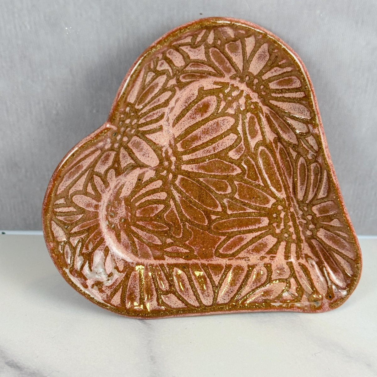 Red Ceramic Teabag Holder/Spoonrest with Daisy Pattern
