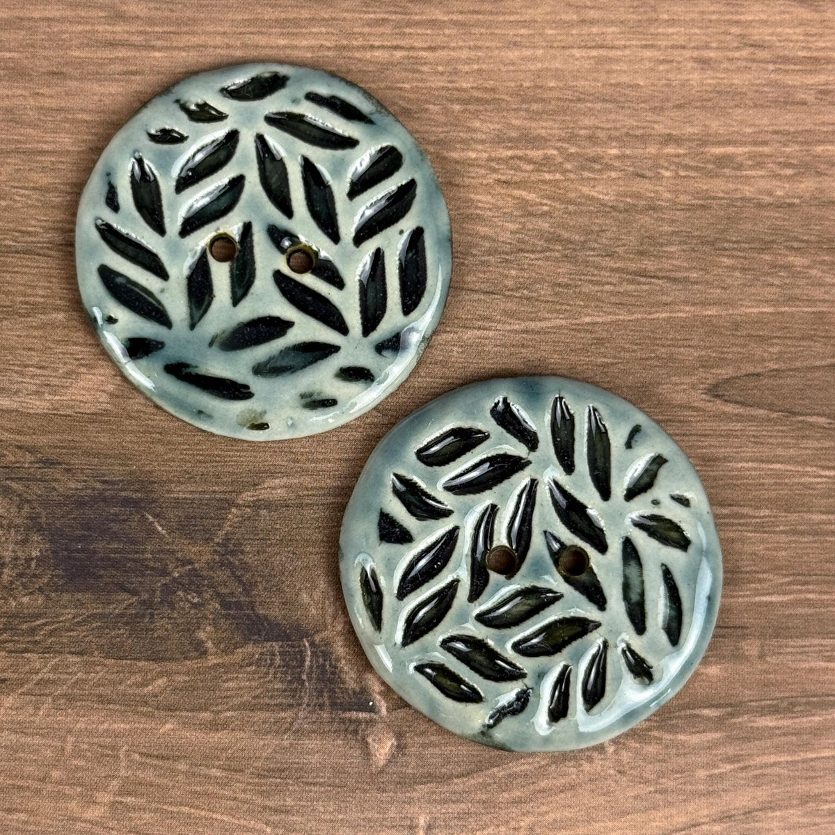 Large Light Sage with Dark Sage Leaf Pattern
