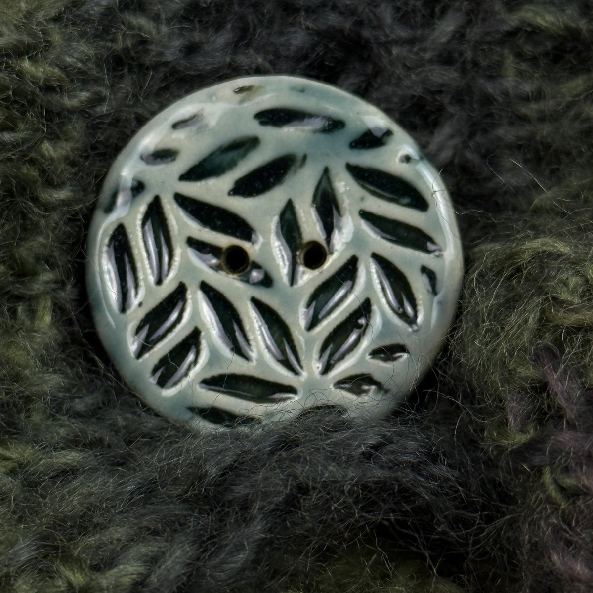 Large Light Sage with Dark Sage Leaf Pattern