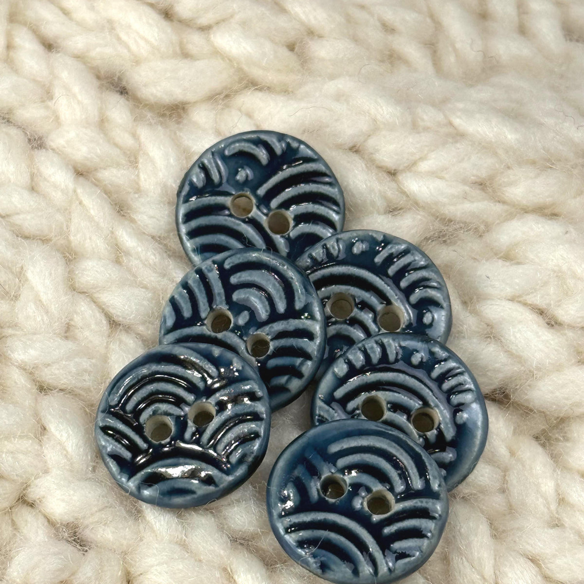 Set of 6 Small Wave Texture Blue Round Buttons