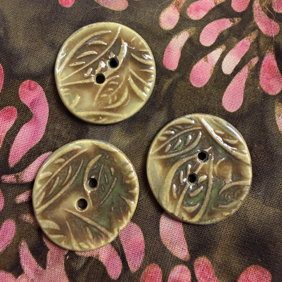 Green and Brown Leaf Patterned Ceramic Buttons