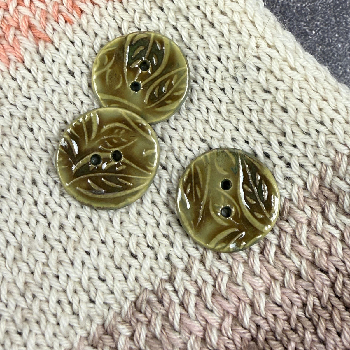 Green and Brown Leaf Patterned Ceramic Buttons