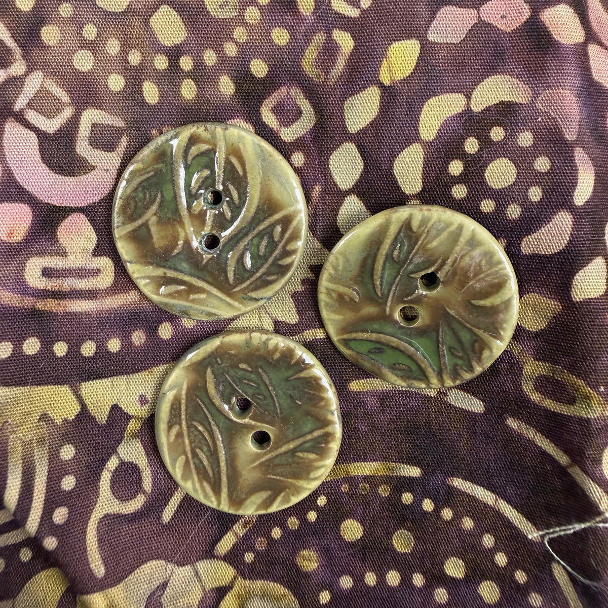 Green and Brown Leaf Patterned Ceramic Buttons